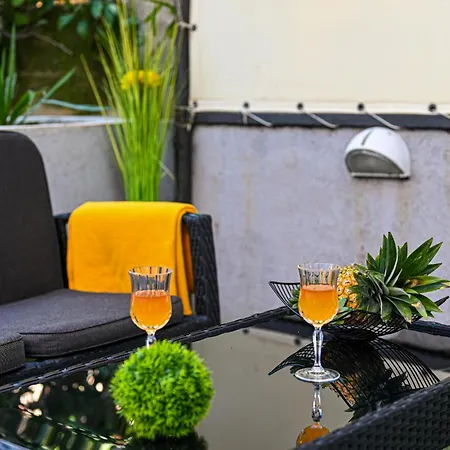 Awesome In Okrug Gornji * تروغير