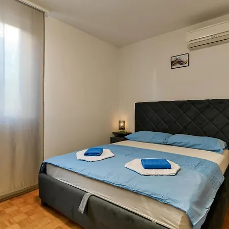 Apartman Awesome In Okrug Gornji Trogir